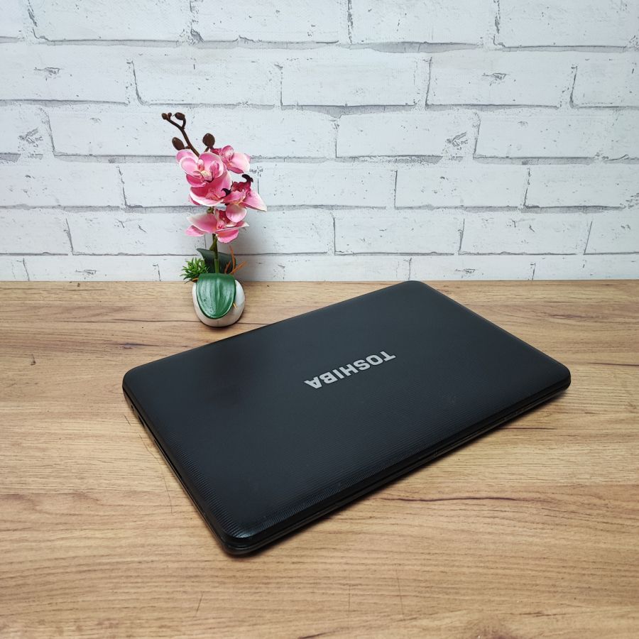 Ноутбук Б/В Toshiba C850-1LN, Intel Core i3-2348M, DDR3 8 GB, SSD 128GB, 15.6" HD [ProductHub SKU T63]
