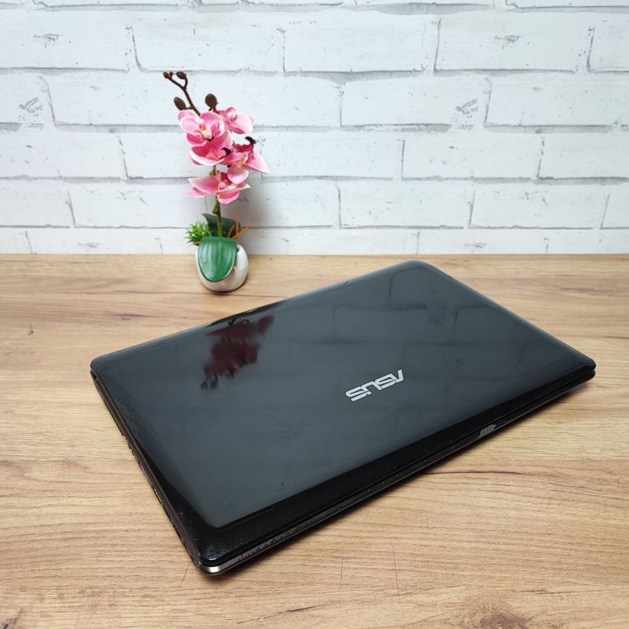 Ноутбук Б/В ASUS K52J, Intel Core i7-740QM, DDR3 8 GB, SSD 256GB, AMD Radeon HD 6300, 15.6" HD [ProductHub SKU Asus26]