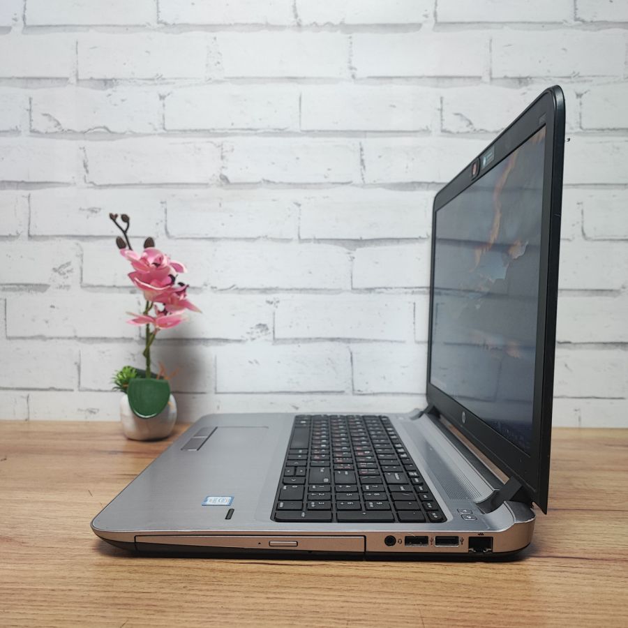 Ноутбук Б/В HP ProBook 450 G3, Intel Core i7-6500U, DDR3 8 GB, SSD 256GB, 15.6" Full HD [ProductHub SKU HP359]