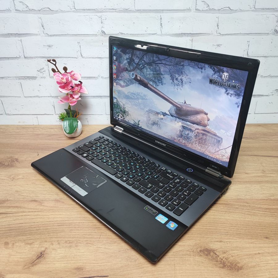 Ноутбук Б/В Samsung RC730, Intel Core i7-2630QM, DDR3 8 GB, SSD 256GB, NVIDIA GeForce GT 540M 1Gb, 17.3" [ProductHub SKU S4]