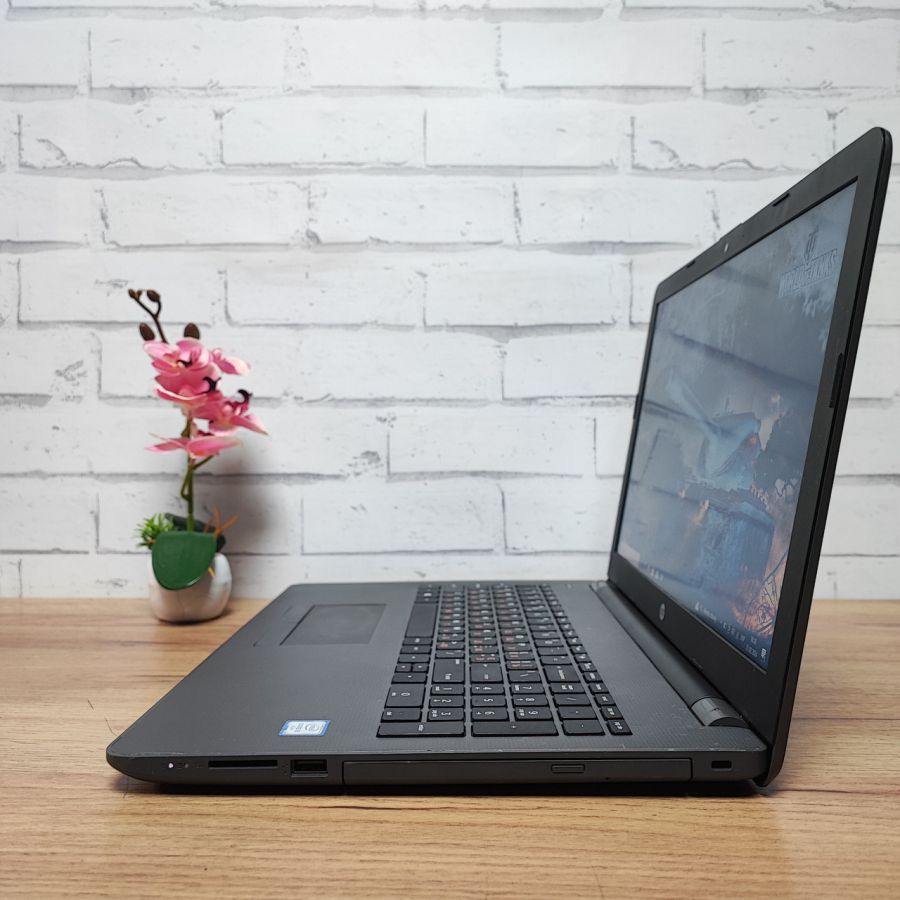 Уцінка! Ноутбук Б/В HP 250 G6, Intel Core i3-7020U, DDR4 8 GB, SSD 128GB, 15.6" HD [ProductHub SKU HP358]