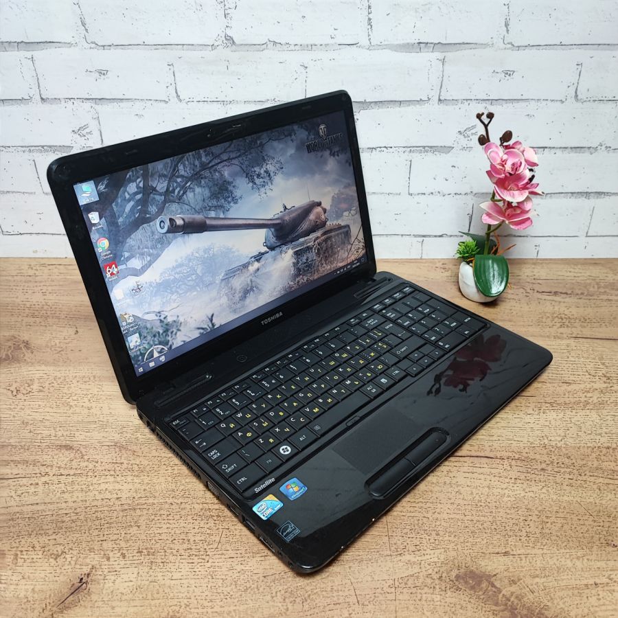 Ноутбук Б/В Toshiba Satellite L650-1Q3, Intel Core i5-480M, DDR3 8 GB, SSD 128GB, AMD Radeon HD 5000, 15.6" HD [ProductHub SKU T15]