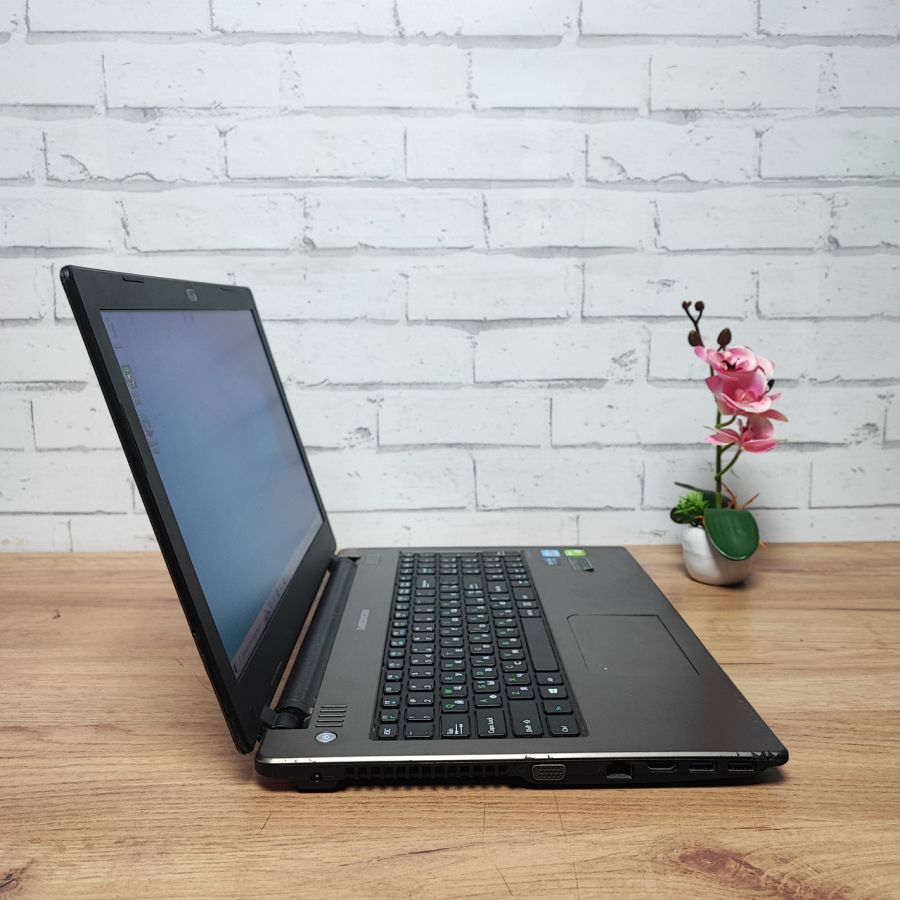 Ноутбук Б/В Medion P6643, Intel Core i5-3230M, DDR3 8 GB, SSD 256GB, NVIDIA GeForce GT 740M, 15.6" [ProductHub SKU M1]