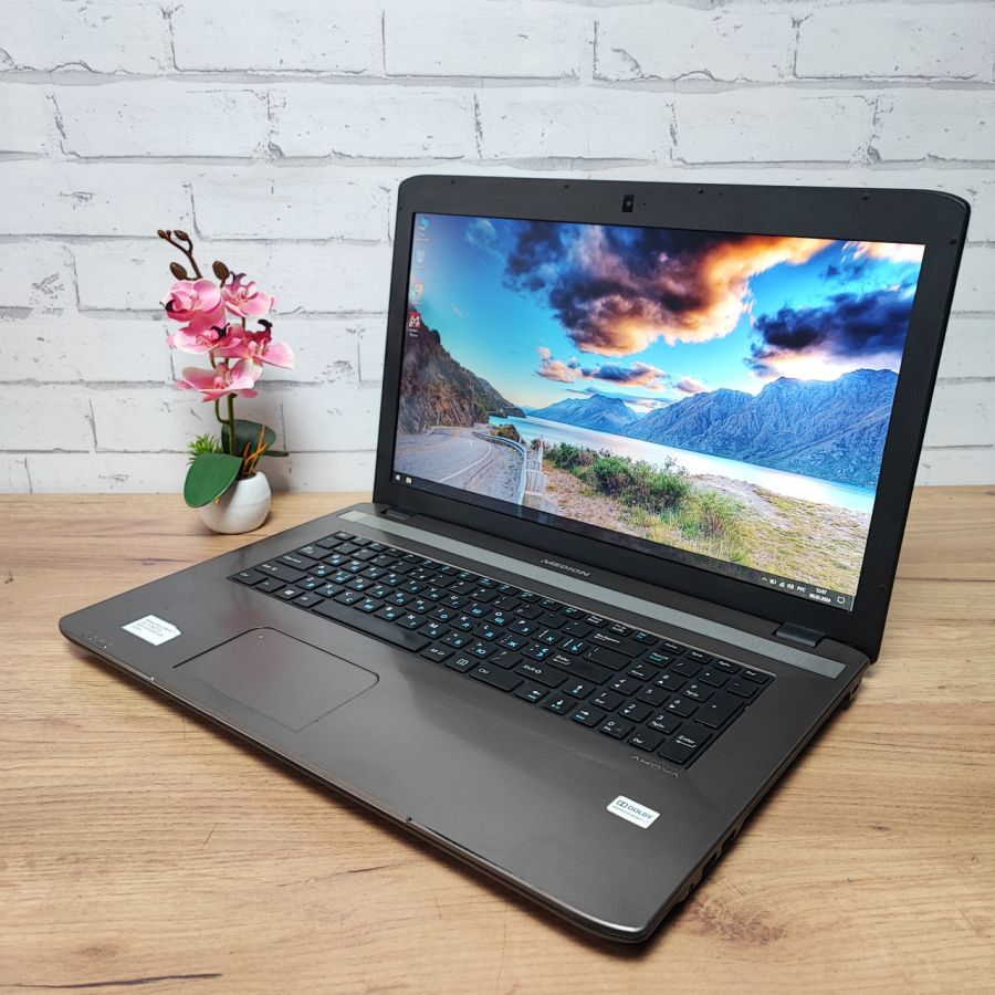 Уцінка! Ноутбук Б/В Medion E7223, Intel Pentium 2020M, DDR3 8 GB, SSD 128GB, 17.3" HD [ProductHub SKU M11]