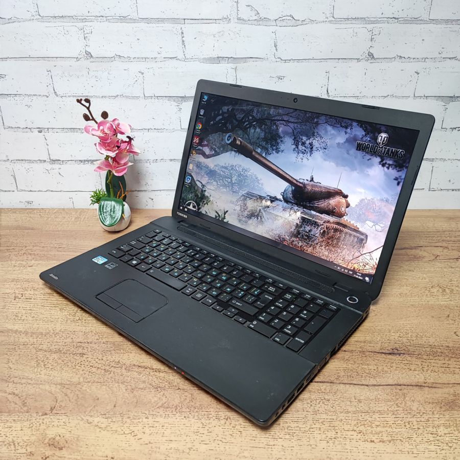 Ноутбук Б/В Toshiba Satellite C70-A-15G, Intel Core i3-3110M, DDR3 8 GB, SSD 128GB, 17.3" HD [ProductHub SKU T3]
