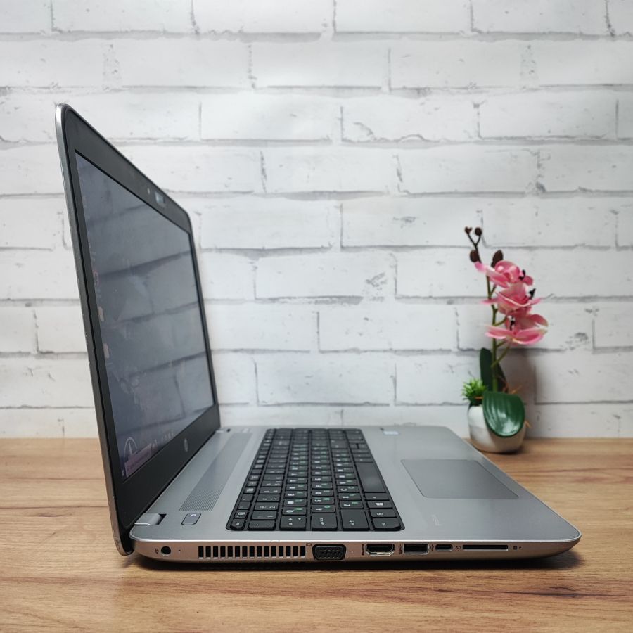 Уцінка! Ноутбук Б/В HP ProBook 450 G4, Intel Core i3-7100U, DDR4 8 GB, SSD 128GB + HDD 500GB, 15.6" HD [ProductHub SKU HP66]
