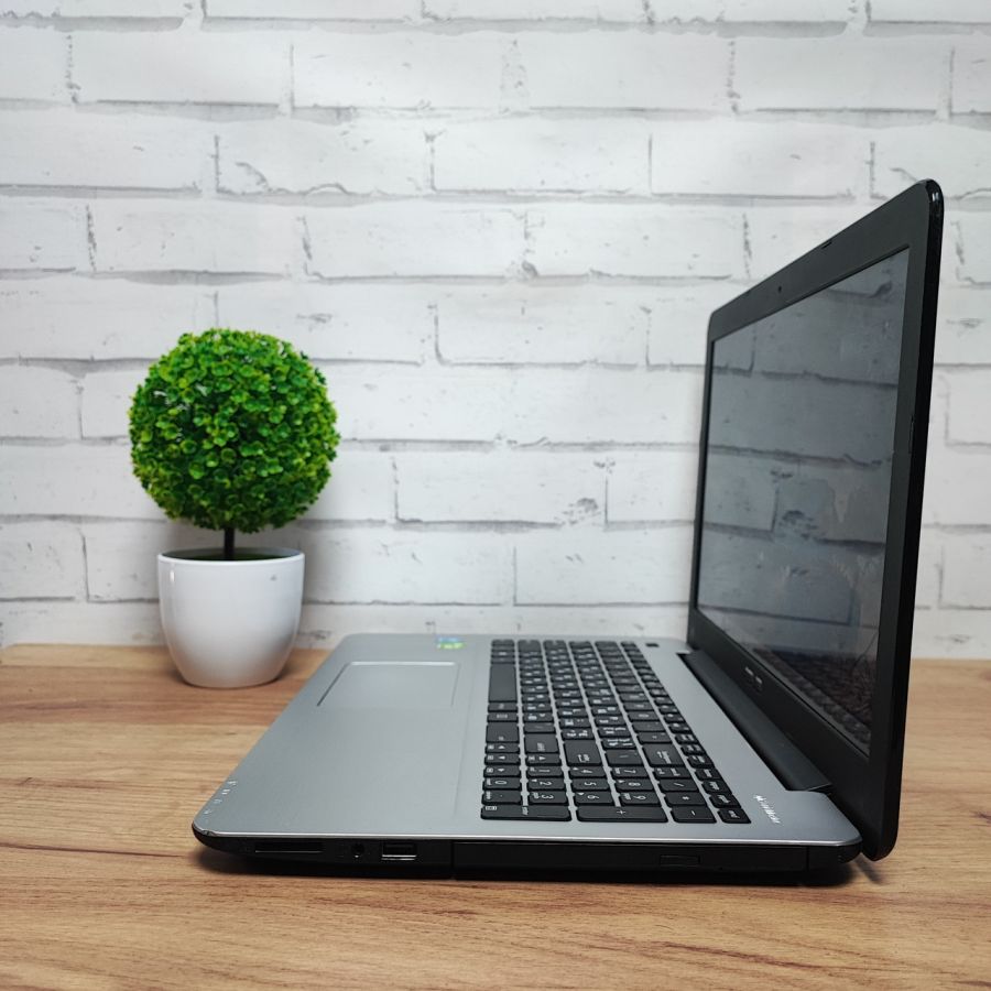 Ноутбук Б/В ASUS R556L, Intel Core i7-4510U, DDR3 12 GB, SSD 512GB, NVIDIA GeForce 820M 2Gb, 15.6" [ProductHub SKU Asus25]
