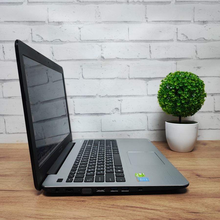 Ноутбук Б/В ASUS R556L, Intel Core i7-4510U, DDR3 12 GB, SSD 512GB, NVIDIA GeForce 820M 2Gb, 15.6" [ProductHub SKU Asus25]