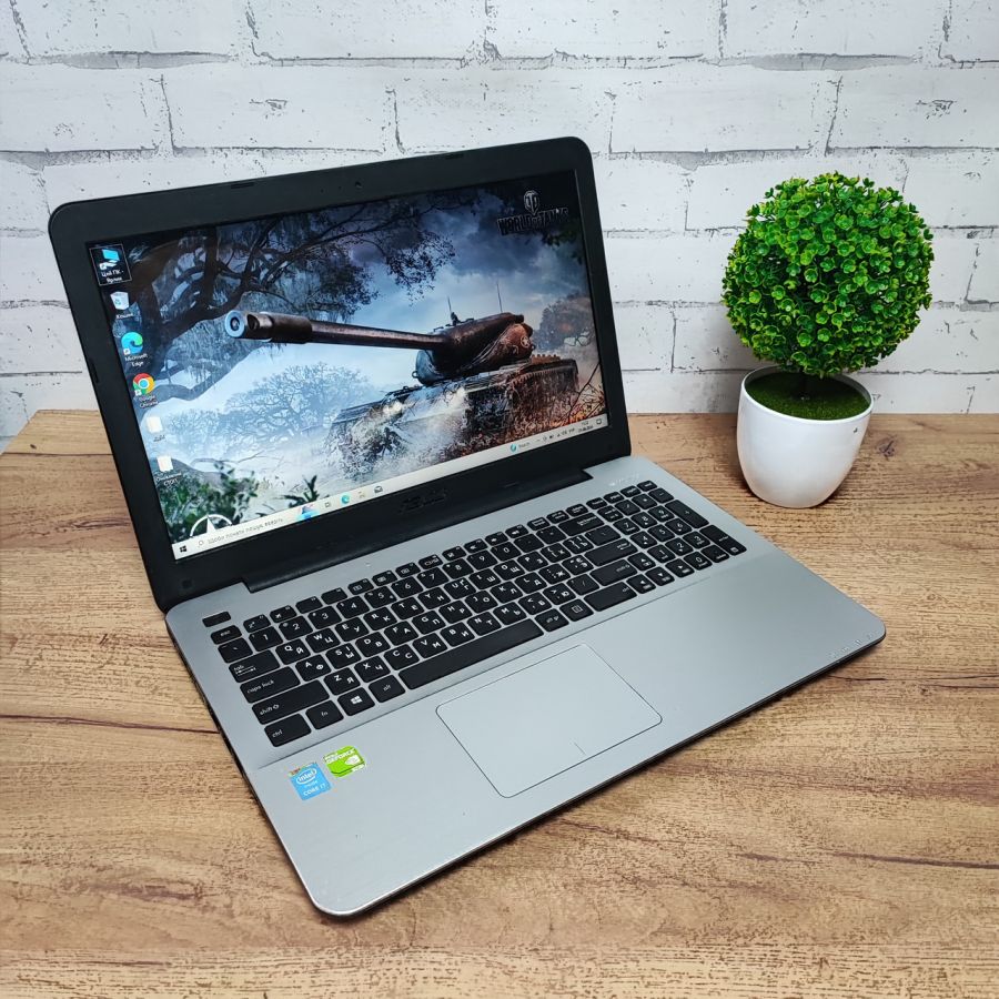 Ноутбук Б/В ASUS R556L, Intel Core i7-4510U, DDR3 12 GB, SSD 512GB, NVIDIA GeForce 820M 2Gb, 15.6" [ProductHub SKU Asus25]