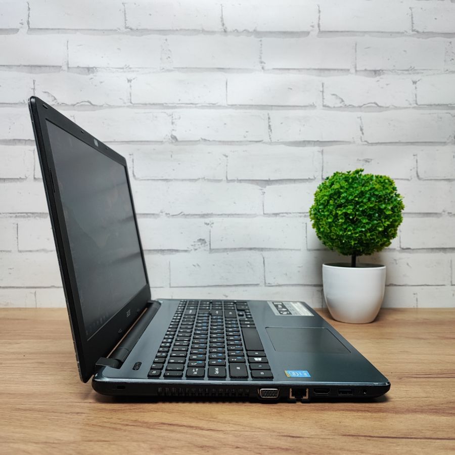 Ноутбук Б/В Acer Aspire E5-571-500P, Intel Core i5-5200U, DDR3 8 GB, SSD 256GB, 15.6" HD [ProductHub SKU Acer11]