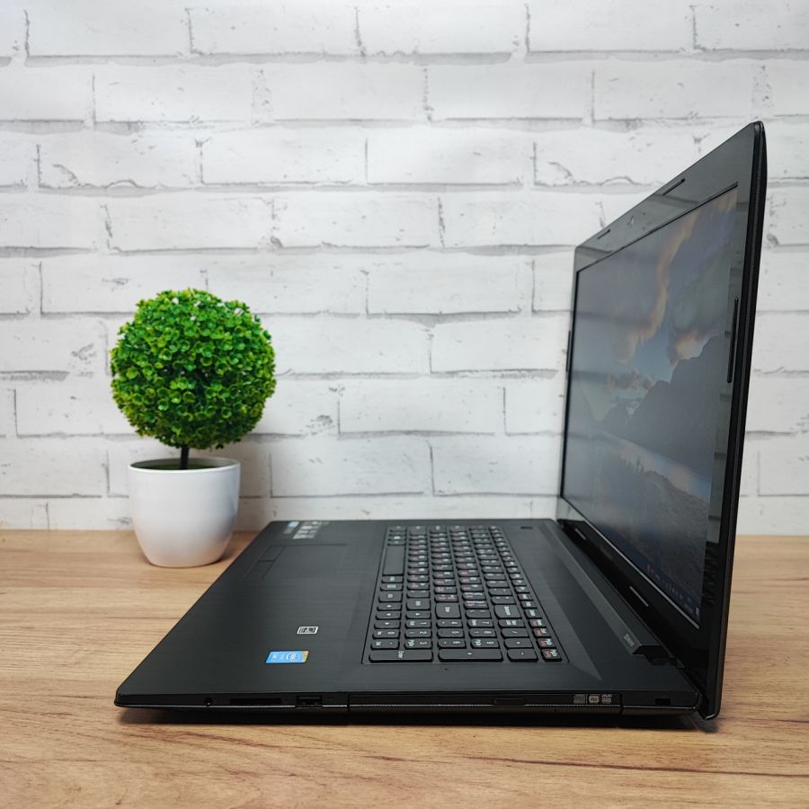 Ноутбук Б/В Lenovo B70-80, Intel Core i3-5010U, DDR3 8 GB, SSD 256GB, 17.3" HD [ProductHub SKU L3]