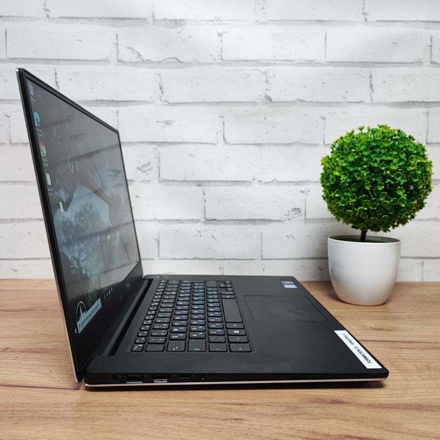 Ноутбук Б/В Dell Precision 5510, Intel Core i5-6300HQ, DDR4 16 GB, SSD 256GB, NVIDIA Quadro M1000M 2Gb, 15.6" Full HD [ProductHub SKU Dell21]