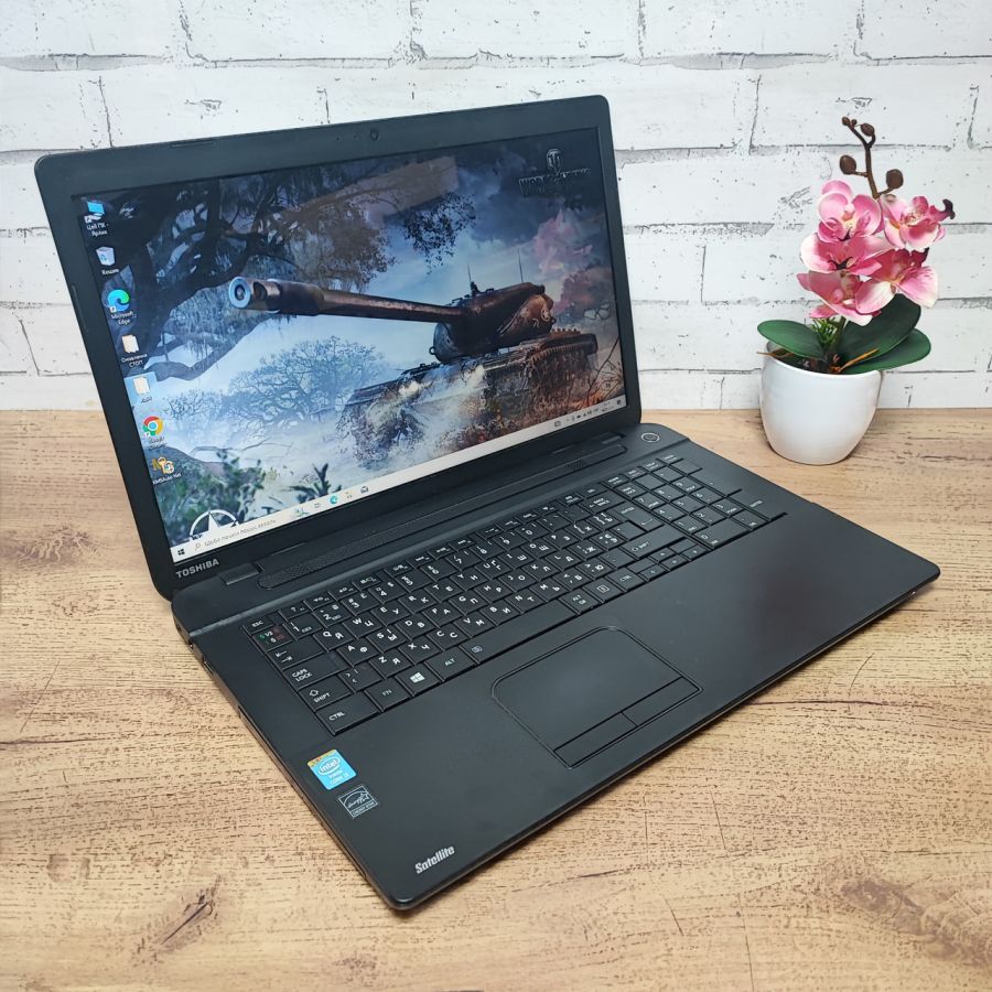 Ноутбук Б/В Toshiba Satellite C70-B-212, Intel Core i3-4005U, DDR3 8 GB, SSD 256GB, 17.3" HD [ProductHub SKU T52]