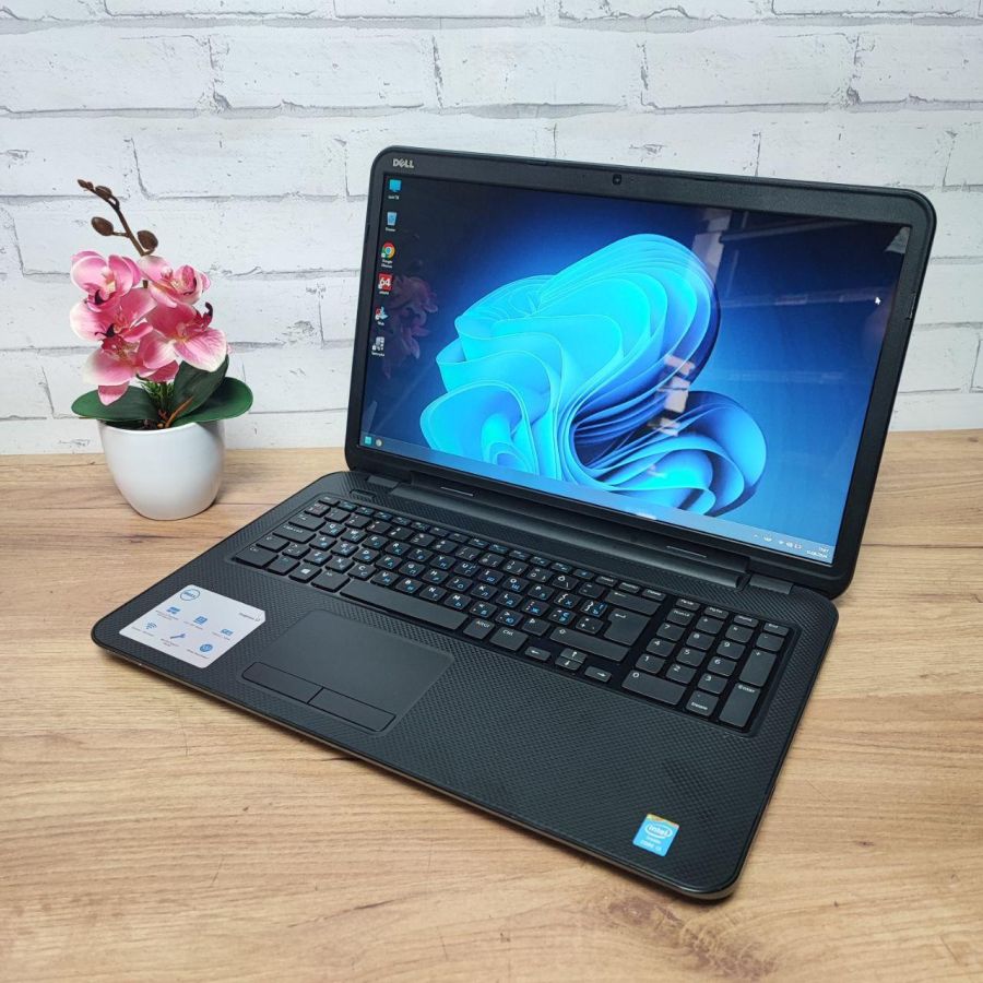 Ноутбук Б/В Dell Inspiron 17 37-37, Intel Core i3-4010U, DDR3 8 GB, SSD 256GB, 17.3" HD [ProductHub SKU Dell73]