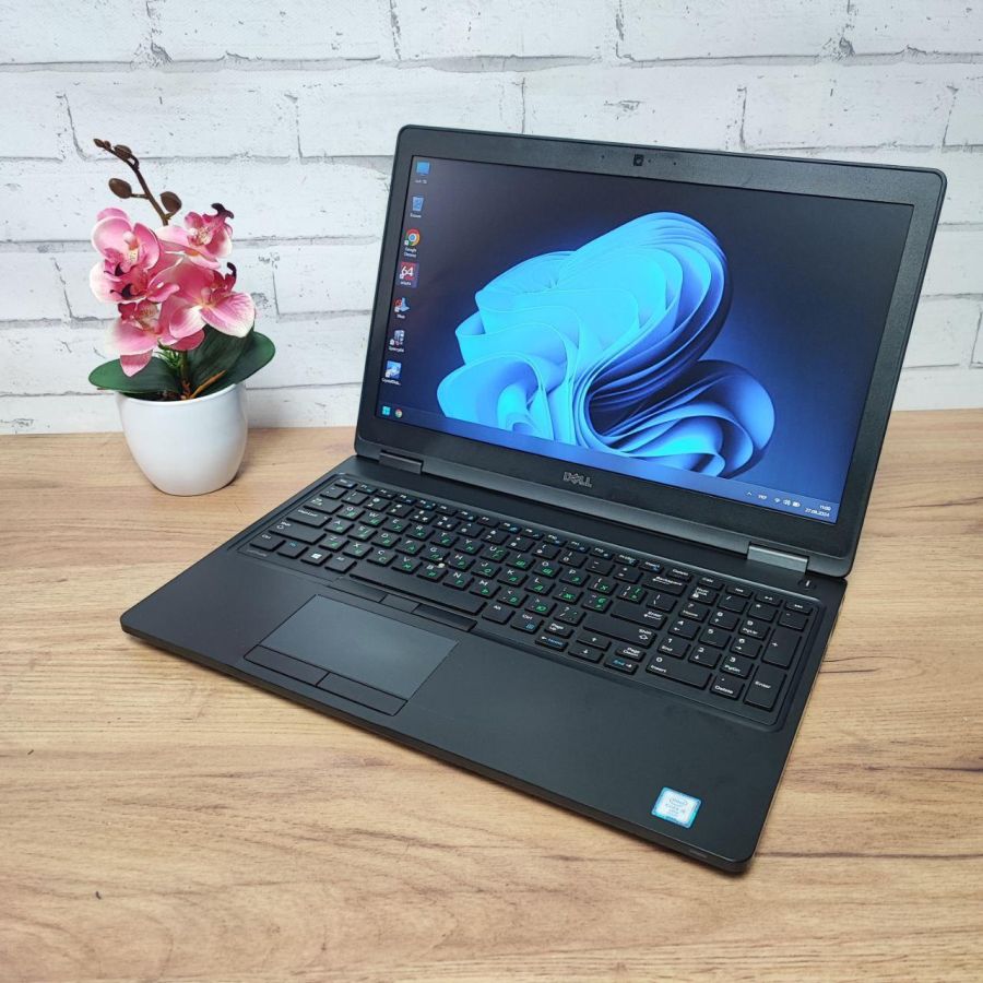 Ноутбук Б/В Dell Latitude 5580, Intel Core i5-6300U, DDR4 16 GB, SSD 256GB, 15.6" HD [ProductHub SKU Dell82]