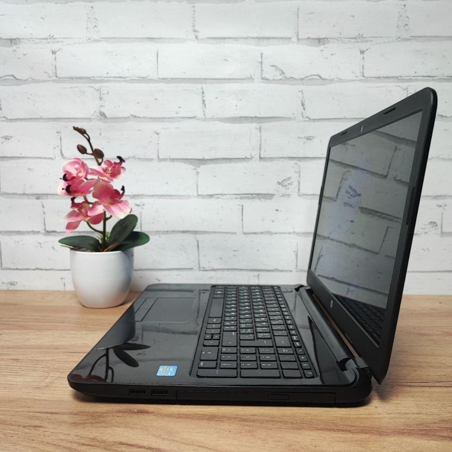 Ноутбук Б/В HP 15-R051ND, Intel Core i3-3217U, DDR3 8 GB, SSD 128GB, 15.6" HD [ProductHub SKU HP199]