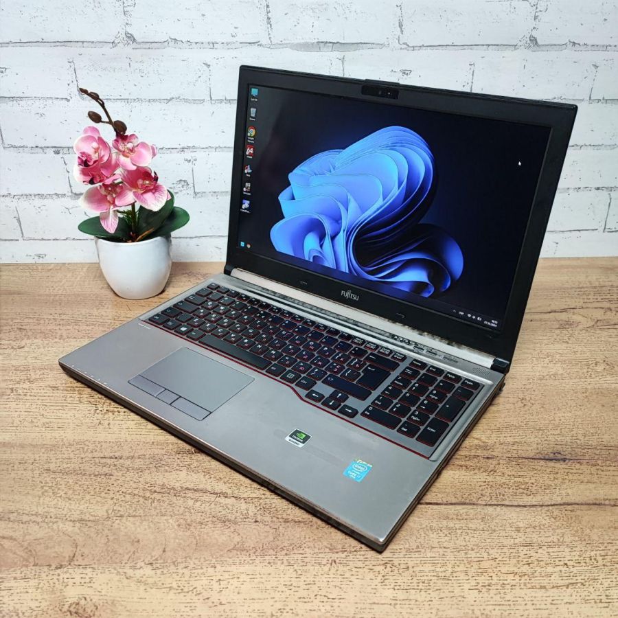 Уцінка! Ноутбук Б/В Fujitsu H730, Intel Core i7-4610M, DDR3 12 GB, SSD 256GB, NVIDIA Quadro K510M 1Gb, 15.6" Full HD [ProductHub SKU F27]