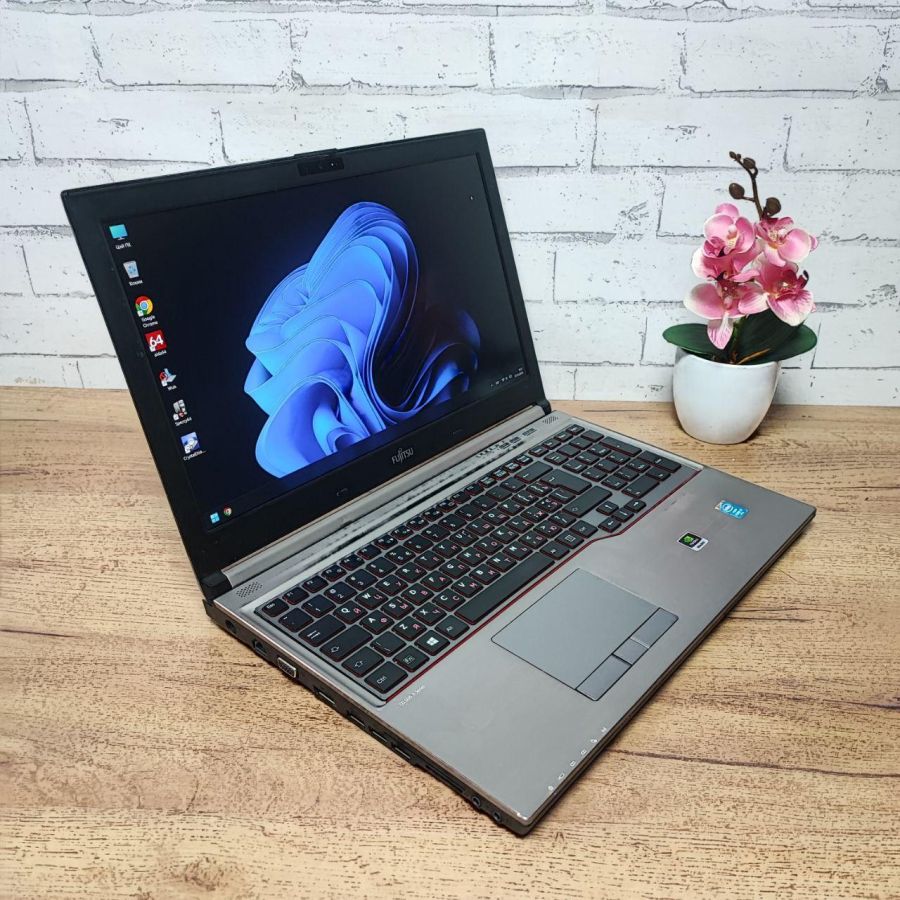Уцінка! Ноутбук Б/В Fujitsu H730, Intel Core i7-4610M, DDR3 12 GB, SSD 256GB, NVIDIA Quadro K510M 1Gb, 15.6" Full HD [ProductHub SKU F27]