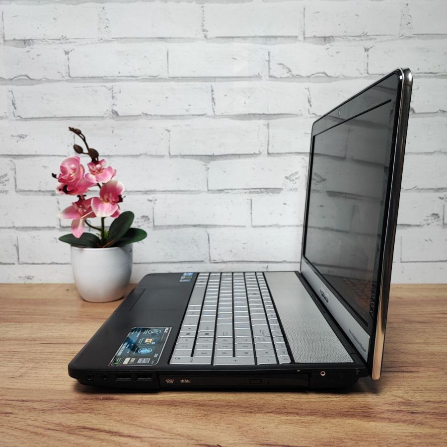 Ноутбук Б/В ASUS X5QS, Intel Core i7-2630QM, DDR3 8 GB, SSD 360GB, NVIDIA GeForce GT555M 2Gb, 15.6" Full HD [ProductHub SKU Asus54]
