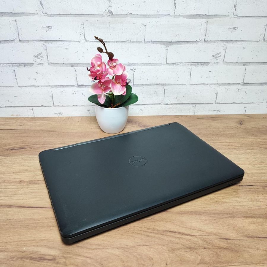 Уцінка! Ноутбук Б/В Dell Latitude E5540, Intel Core i7-4600U, DDR3 8 GB, SSD 128GB, NVIDIA GeForce GT 720M 2Gb, 15.6" Full HD [ProductHub SKU Dell94]