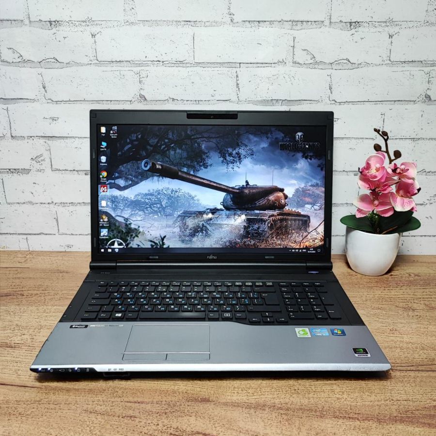 Ноутбук Б/В Fujitsu N532, Intel Core i5-3210M, DDR3 8 GB, SSD 128GB + HDD 250GB, NVIDIA GeForce GT 620M 1Gb, 17" [ProductHub SKU F50]