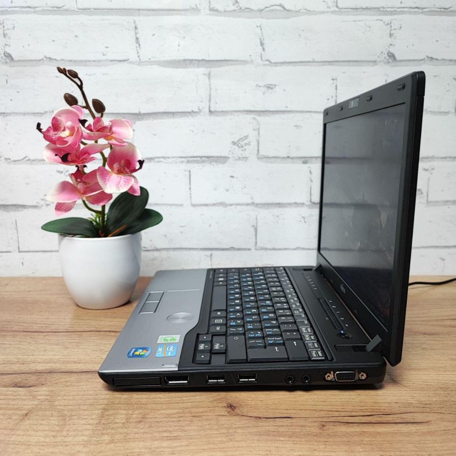 Ноутбук Б/В Fujitsu P702, Intel Core i5-3210M, DDR3 8 GB, HDD 750GB, 12.1" HD [ProductHub SKU F58]