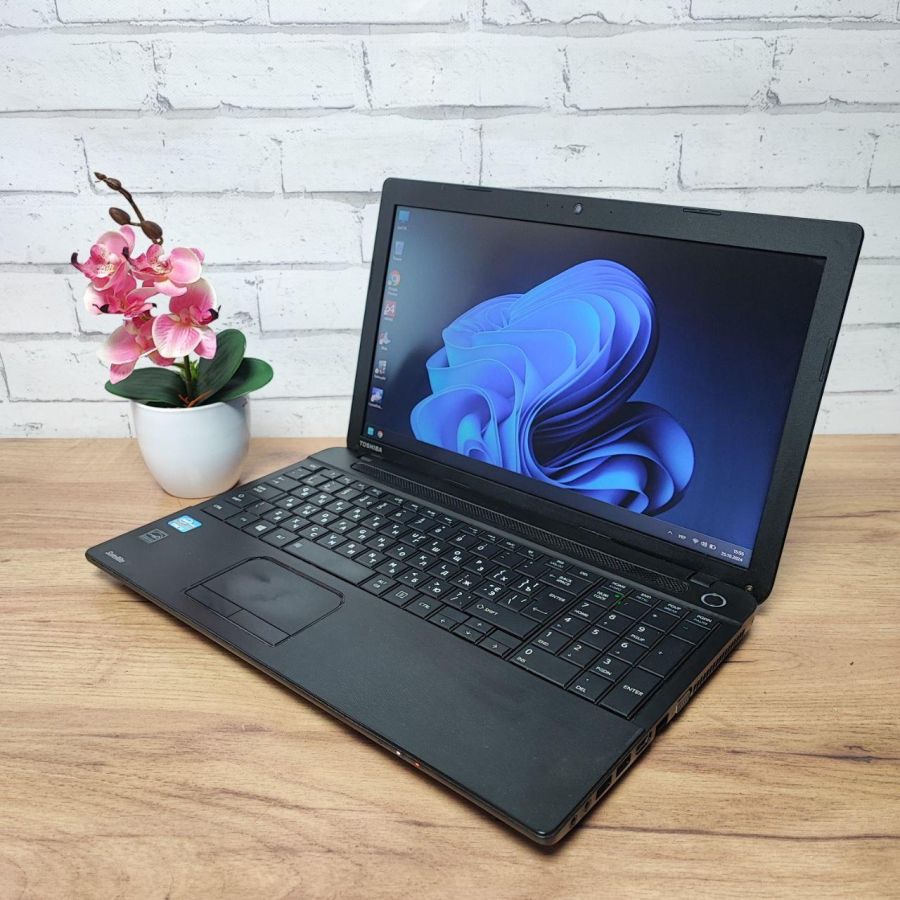 Уцінка! Ноутбук Б/В Toshiba Satellite C50-A-19U, Intel Core i3-3110M, DDR3 8 GB, SSD 256GB, 15.6" HD [ProductHub SKU T66]