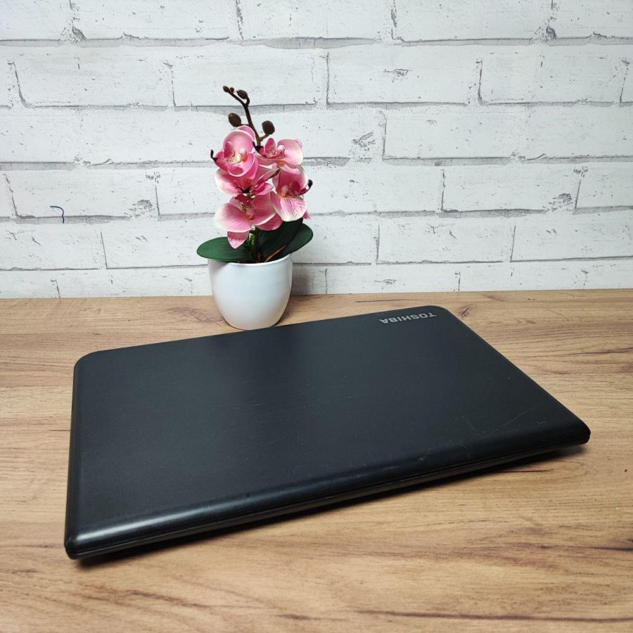 Уцінка! Ноутбук Б/В Toshiba Satellite C50-A-19U, Intel Core i3-3110M, DDR3 8 GB, SSD 256GB, 15.6" HD [ProductHub SKU T66]