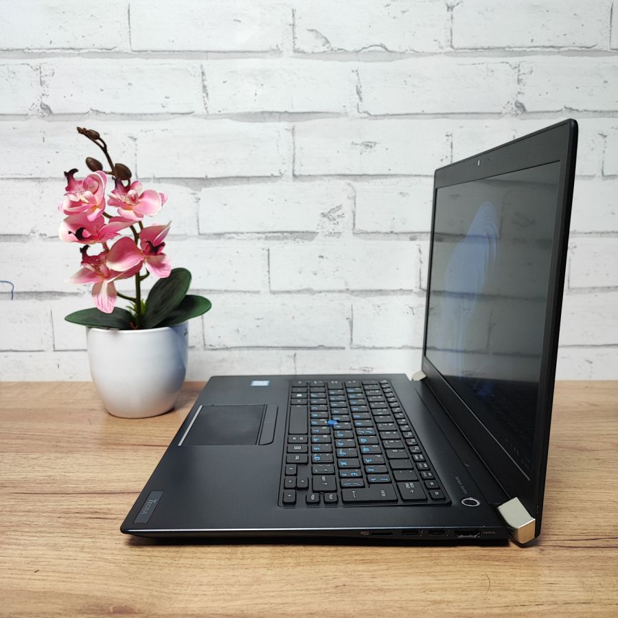 Ноутбук Б/В Toshiba Tecra X40-E, Intel Core i5-8250U, DDR4 16 GB, SSD 256GB, 14" Full HD [ProductHub SKU T71]