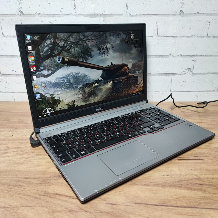 Уцінка! Ноутбук Б/В Fujitsu E754, Intel Core i5-4300M, DDR3 8 GB, SSD 128GB, 15.6" HD [ProductHub SKU F84]