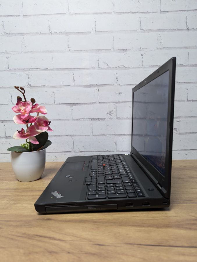 Ноутбук Б/В Lenovo W541, Intel Core i7-4810MQ, DDR3 12 GB, SSD 256GB, NVIDIA Quadro K2100M 2Gb, 15.6" Full HD [ProductHub SKU L107]