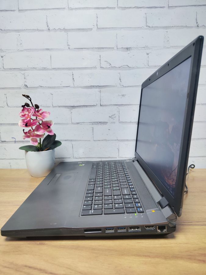 Уцінка! Ноутбук Б/В BTO W370ST, Intel Core i7-4700MQ, DDR3 12 GB, SSD 128GB + HDD 500GB, GTX 765M 2Gb, 17" [ProductHub SKU CLEVO3]