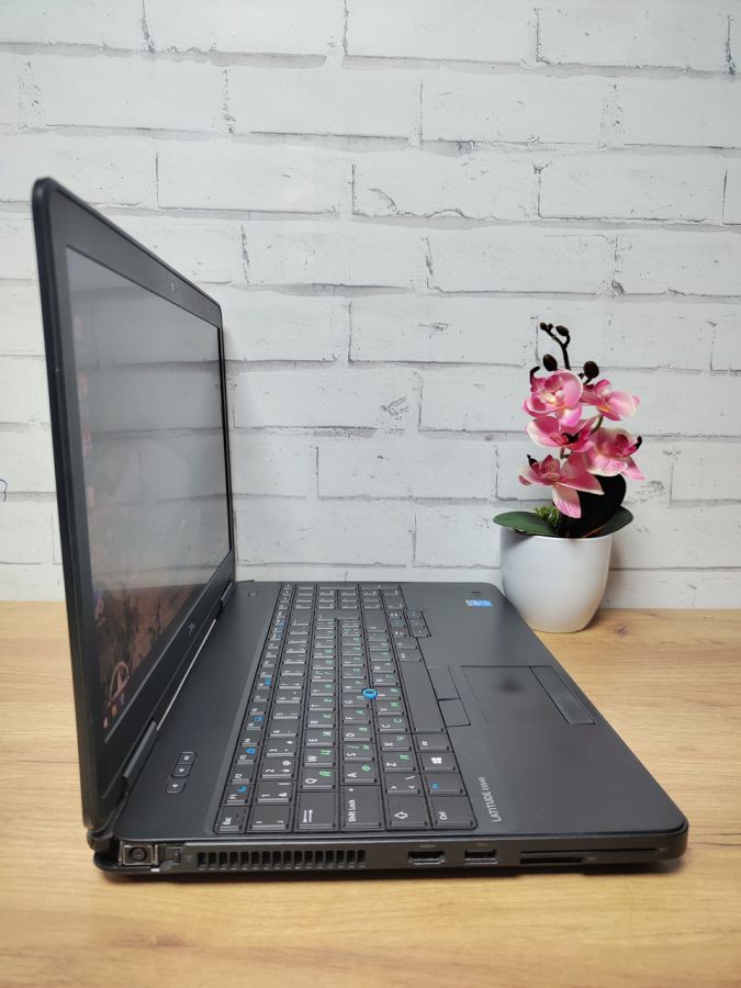 Ноутбук Б/В Dell Latitude E5540, Intel Core i5-4310U, DDR3 8 GB, SSD 128GB, GT 720M, 15.6" Full HD [ProductHub SKU Dell127]