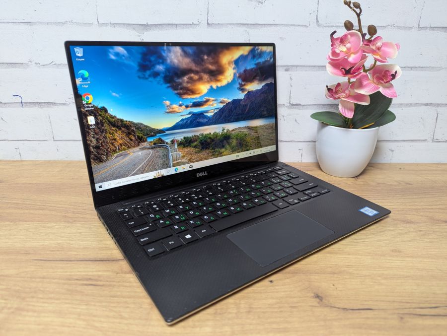 Ноутбук Б/В Dell P54G, Intel Core i5-6200U, DDR3, SSD 256GB, 14" Full HD Сенсор [ProductHub SKU Dell131]