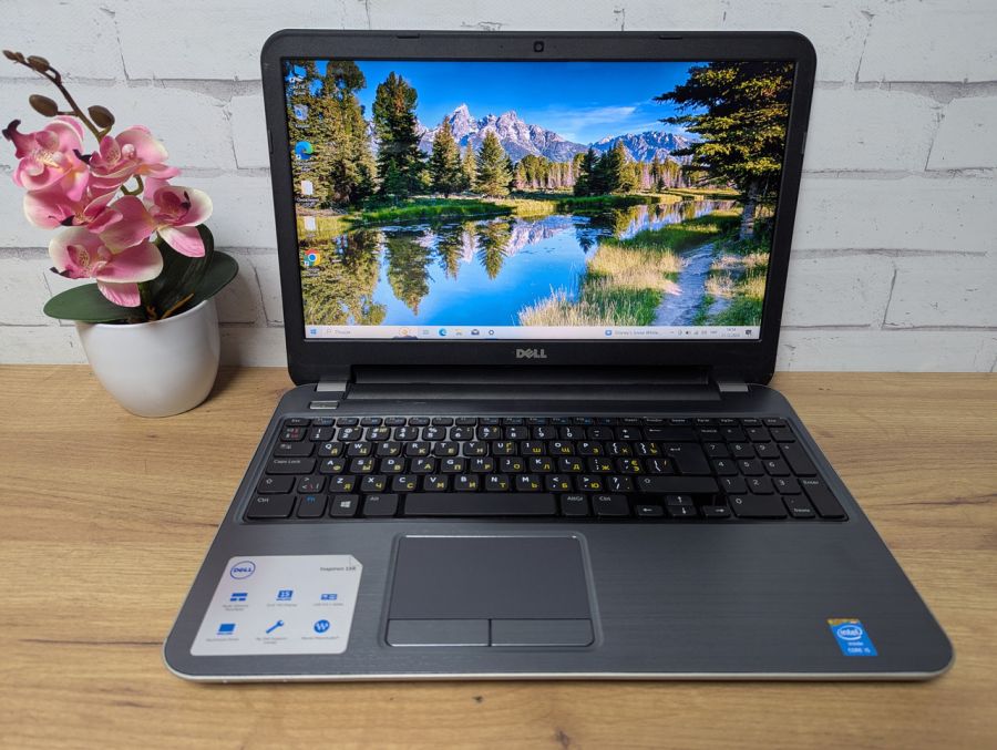 Ноутбук Б/В Dell Inspiron 15R-5537, Intel Core i5-4200U, DDR3 8 GB, SSD 128GB, AMD Radeon HD 8600M, 15.6" HD [ProductHub SKU Dell135]