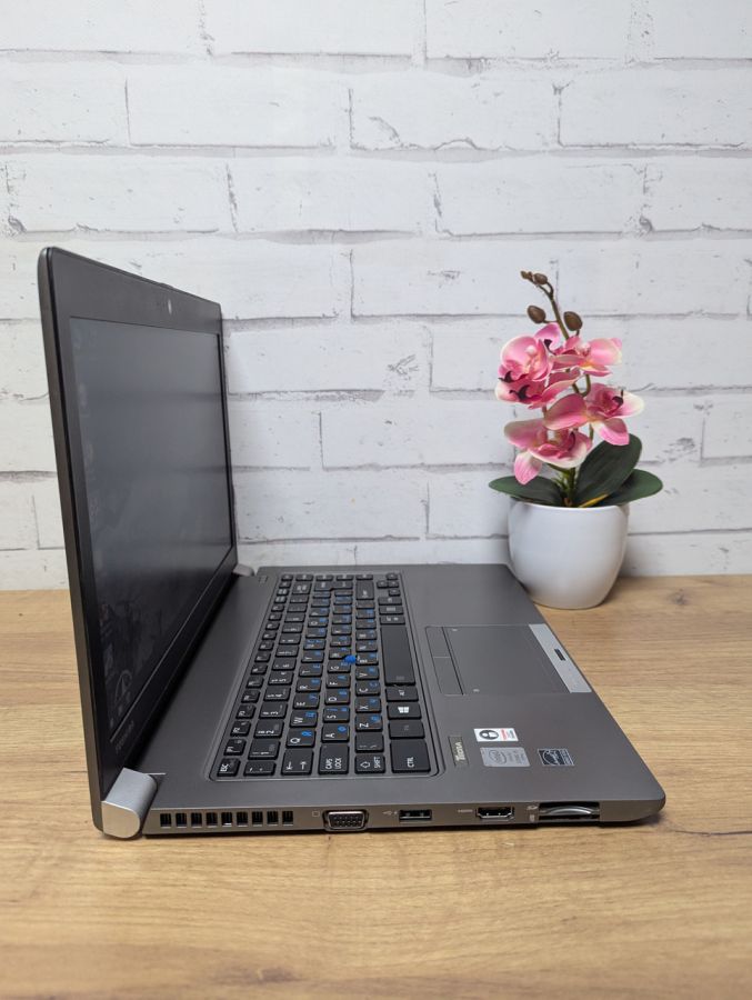 Ноутбук Б/В Toshiba Z40-A-187, Intel Core i5-4310U, DDR3 8 GB, SSD 128GB, 14" HD [ProductHub SKU T76]