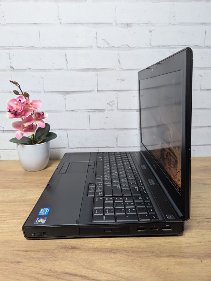 Ноутбук Б/В Dell Precisiom M4600, Intel Core i7-2820QM, DDR3 16 GB, SSD 360GB, NVIDIA Quadro 2000M 2Gb, 15.6" Full HD [ProductHub SKU dell143]