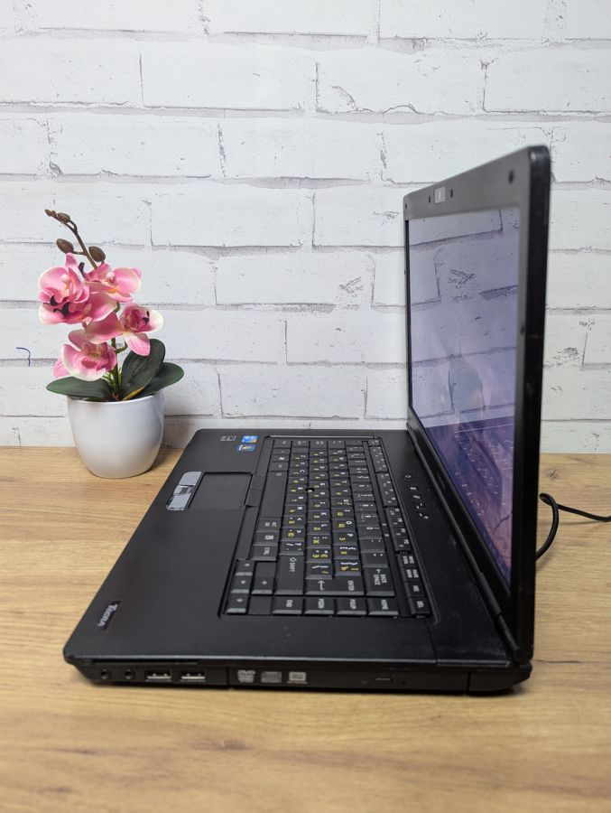 Уцінка! Ноутбук Б/В Toshiba Tecra A11, Intel Core i5-560M, DDR3, SSD 128GB, 15.6" HD [ProductHub SKU T77]