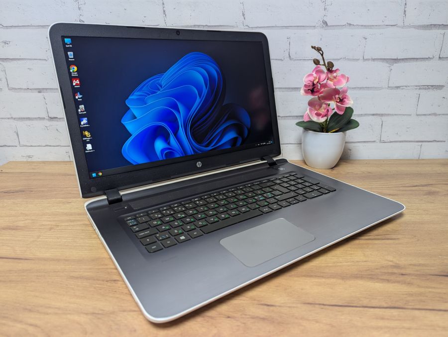 Ноутбук Б/В HP Pavilion 17, AMD A10, DDR3 8 GB, SSD 360GB, AMD Radeon R7 M360, 17" Full HD [ProductHub SKU HP284]