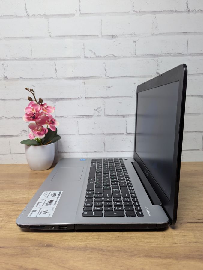 Ноутбук Б/В ASUS X555L, Intel Core i5-5200U, DDR3 8 GB, SSD 128GB, 15.6" HD [ProductHub SKU Asus88]