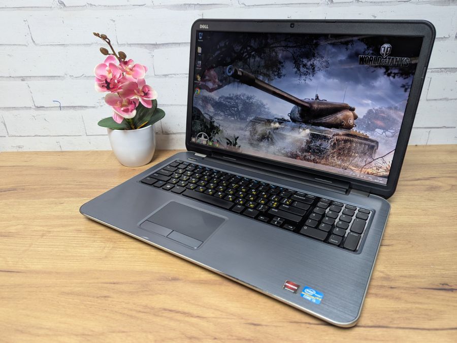 Ноутбук Б/В Dell Inspiron 17R-5721, Intel Core i5-3337U, DDR3 16 GB, SSD 256GB, AMD Radeon HD 8500M, 17.3" HD [ProductHub SKU DEll148]