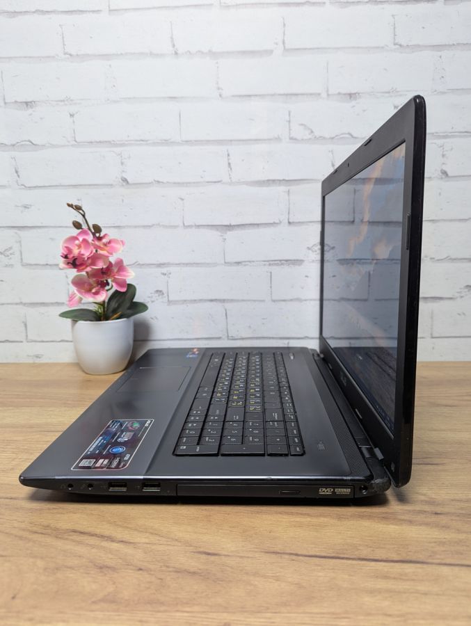 Ноутбук Б/В ASUS A75D, AMD A8-4500M, DDR3 8 GB, SSD 256GB, AMD Radeon HD 7600M, 17.3" HD [ProductHub SKU Asus92]