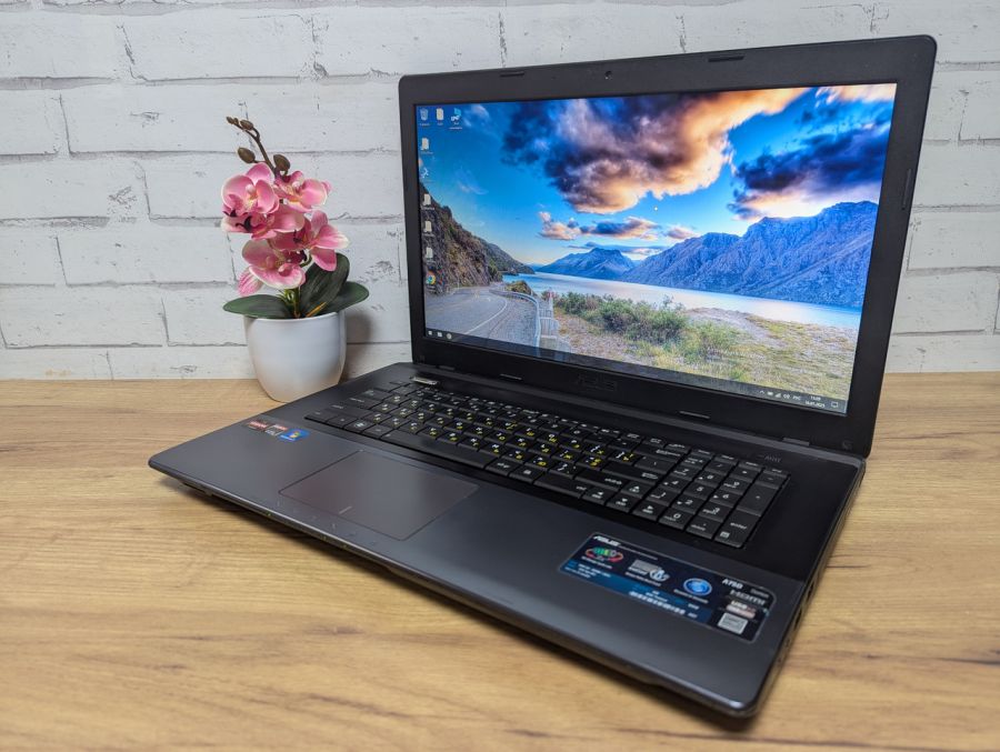 Ноутбук Б/В ASUS A75D, AMD A8-4500M, DDR3 8 GB, SSD 256GB, AMD Radeon HD 7600M, 17.3" HD [ProductHub SKU Asus92]