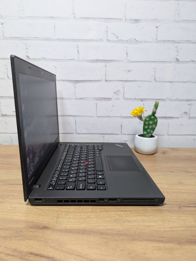 Уцінка! Ноутбук Б/В Lenovo ThinkPad T440S, Intel Core i5-4300U, DDR3 8 GB, SSD 128GB, 14" HD [ProductHub SKU L141]