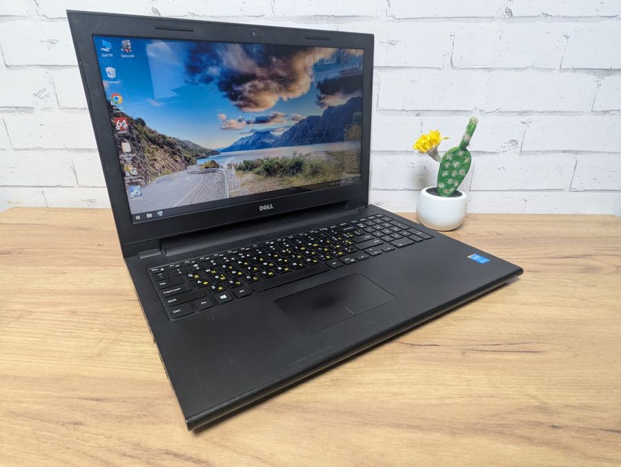 Ноутбук Б/В Dell Inspiron 15, Intel Core i3-4030U, DDR3 8 GB, SSD 256GB, 15.6" HD [ProductHub SKU Dell10]