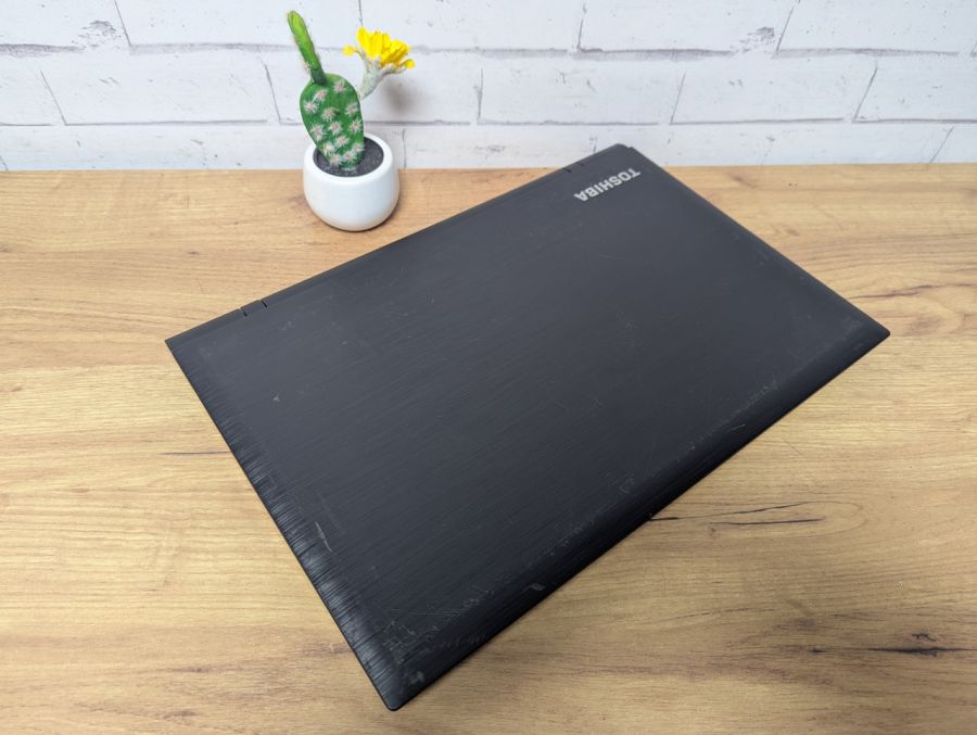 Ноутбук Б/В Toshiba Satelite Pro C70-C-19E, Intel Core i5-5200U, DDR3 12 GB, SSD 256GB, NVIDIA GeForse 930M 2Gb, 17.3" [ProductHub SKU T79]