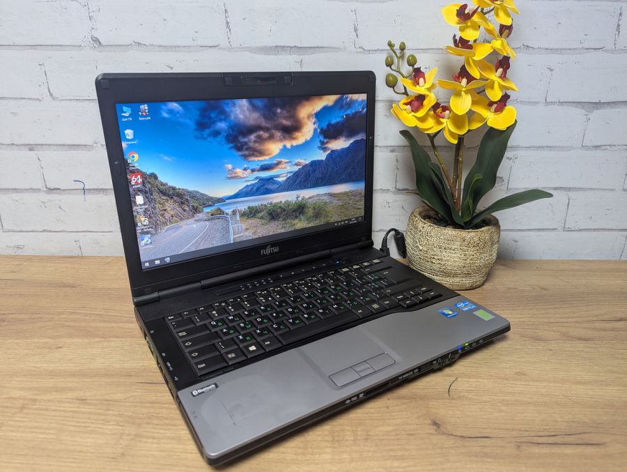 Уцінка! Ноутбук Б/В Fujitsu S782, Intel Core i7-3520M, DDR3 8 GB, SSD 128GB, 13.3" HD [ProductHub SKU F127]