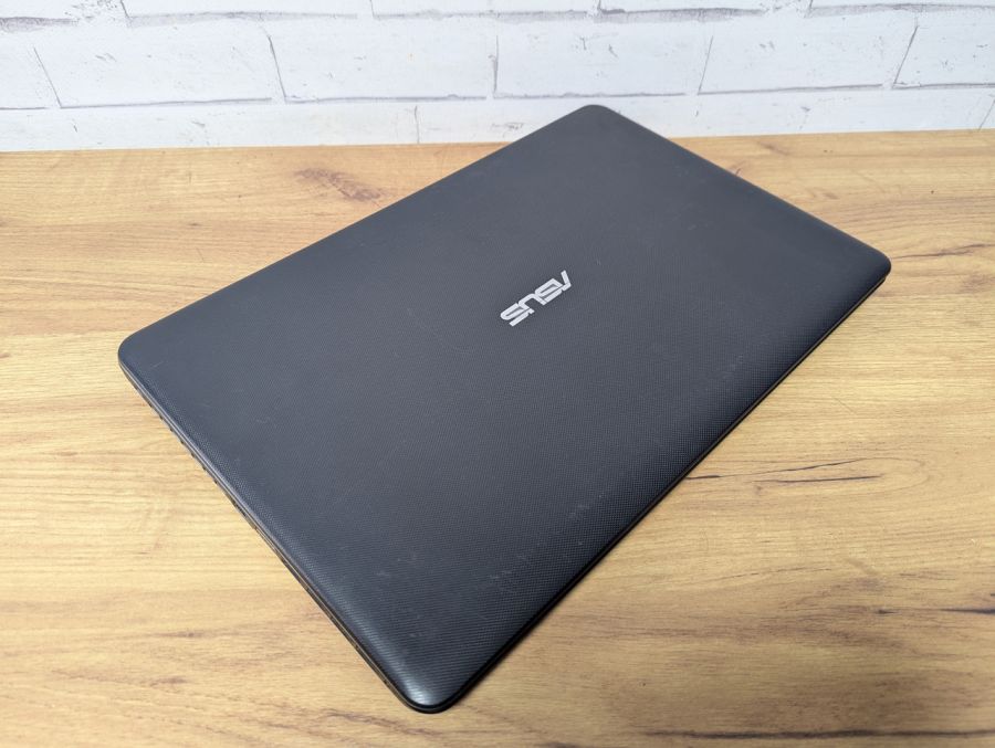 Ноутбук Б/В ASUS X751L, Intel Core i5-4200U, DDR3 8 GB, SSD 256GB, NVIDIA GeForce 820M 2Gb, 17.3" [ProductHub SKU Asus96]