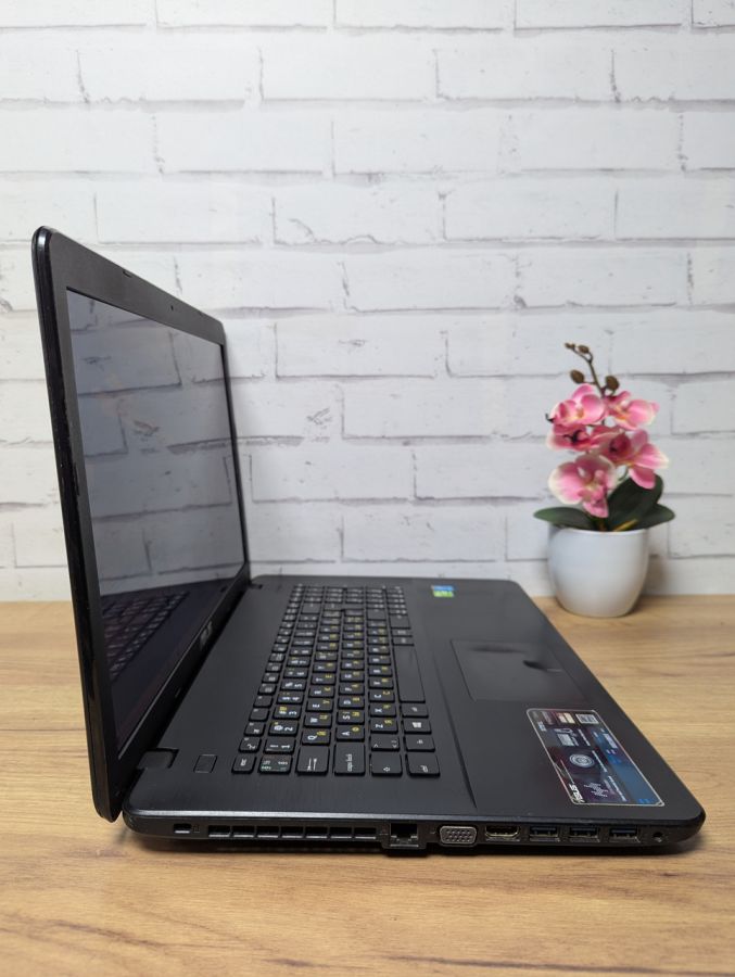 Уцінка! Ноутбук Б/В ASUS X751L, Intel Core i3-4030U, DDR3 8 GB, SSD 128GB, NVIDIA GeForce 820M 2Gb, 17.3" [ProductHub SKU Asus98]