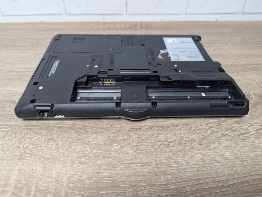 Уцінка! Ноутбук Б/В Fujitsu LifeBook T902, Intel Core i5-3340M, DDR3 8 GB, SSD 128GB, 13.3" (1600x900x64Hz) [ProductHub SKU F133]